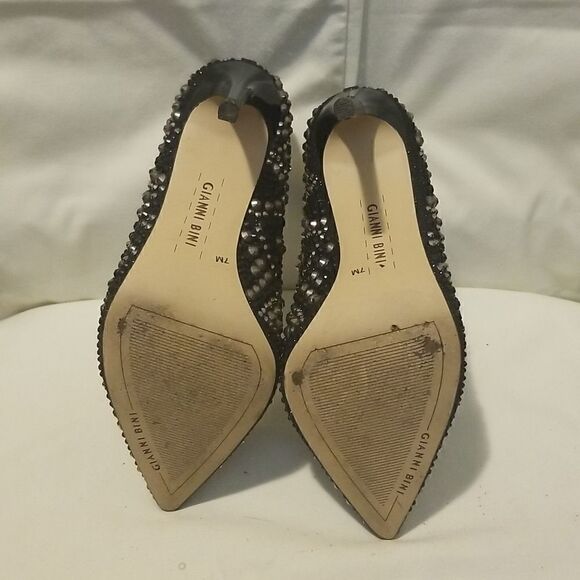 Wonens Shoes   - Picture 5 of 9